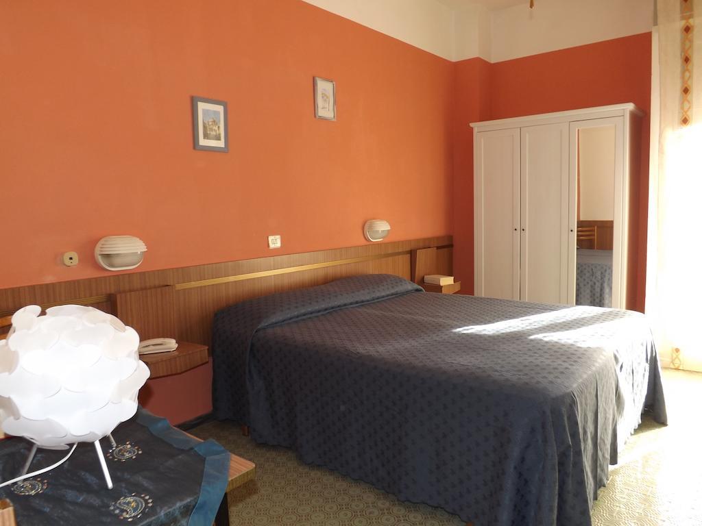 Hotel Danubio San Mauro Mare Room photo